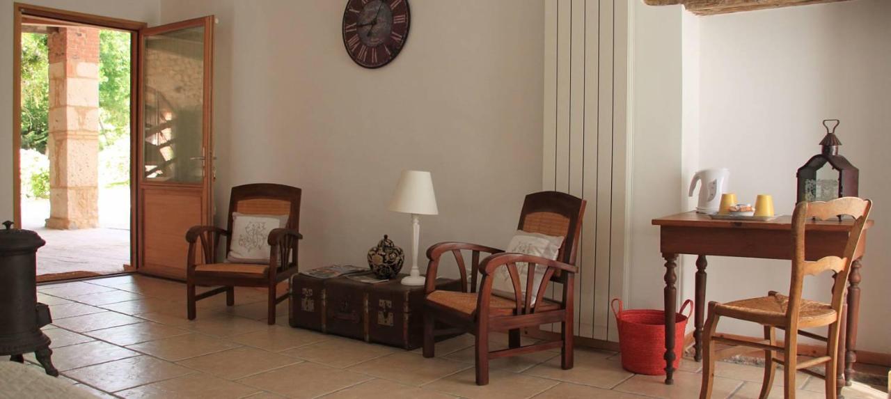Chambres D'Hotes Le Val De La Garenne Senouillac Екстер'єр фото