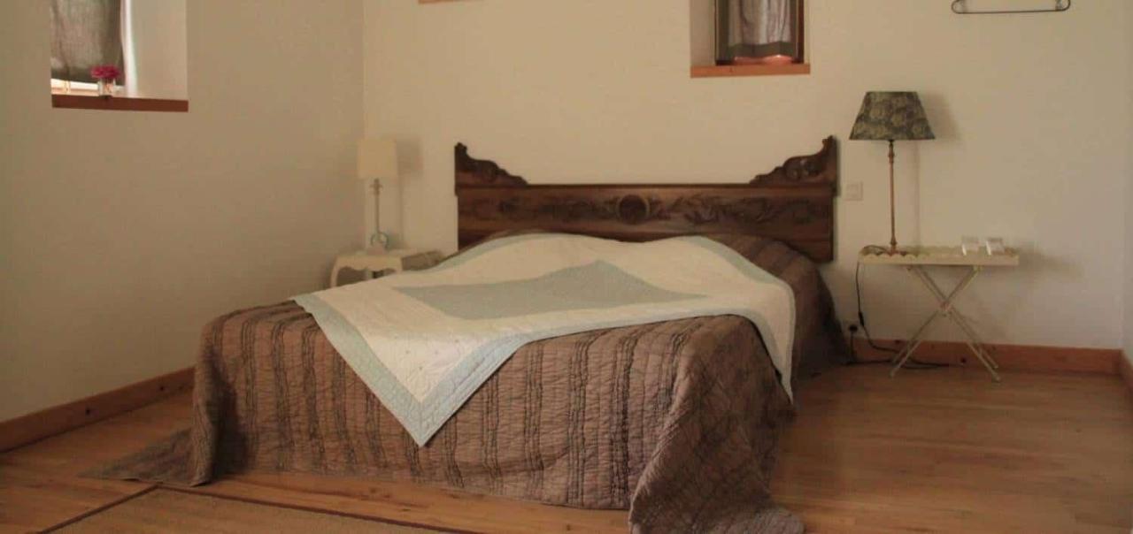 Chambres D'Hotes Le Val De La Garenne Senouillac Екстер'єр фото