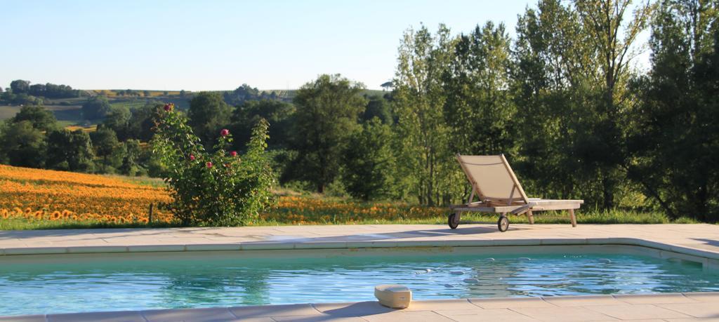 Chambres D'Hotes Le Val De La Garenne Senouillac Екстер'єр фото