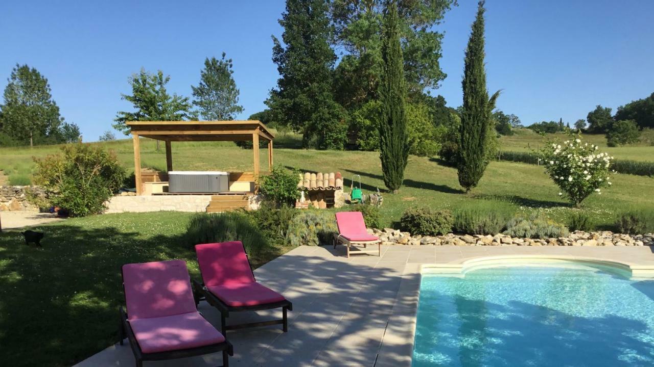 Chambres D'Hotes Le Val De La Garenne Senouillac Екстер'єр фото